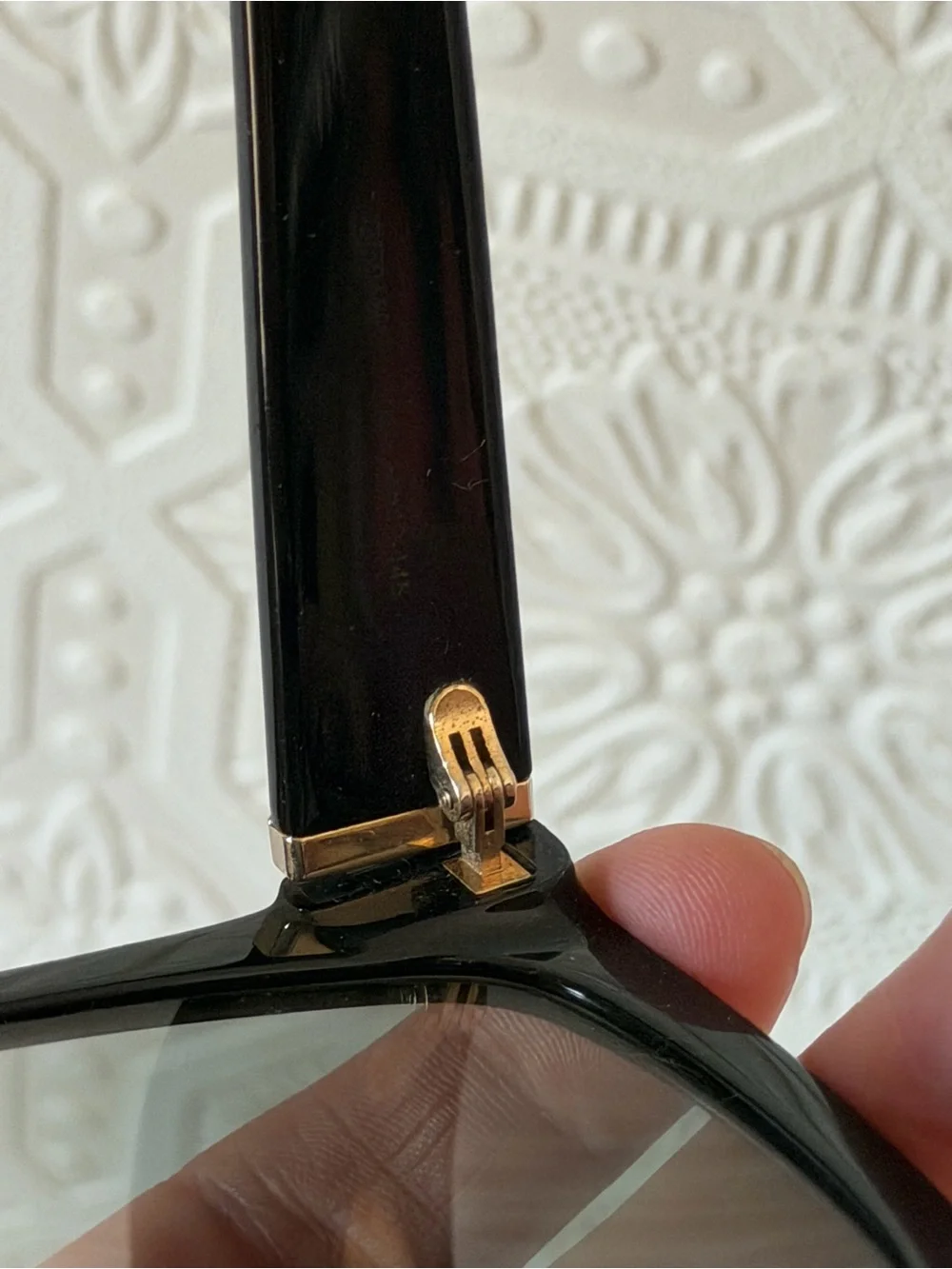Gucci Black Sunglasses GG0459S - Picture 6 of 9